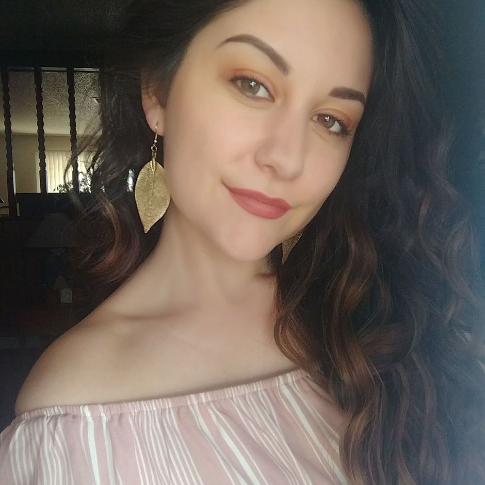 Meet your Posher, Selena